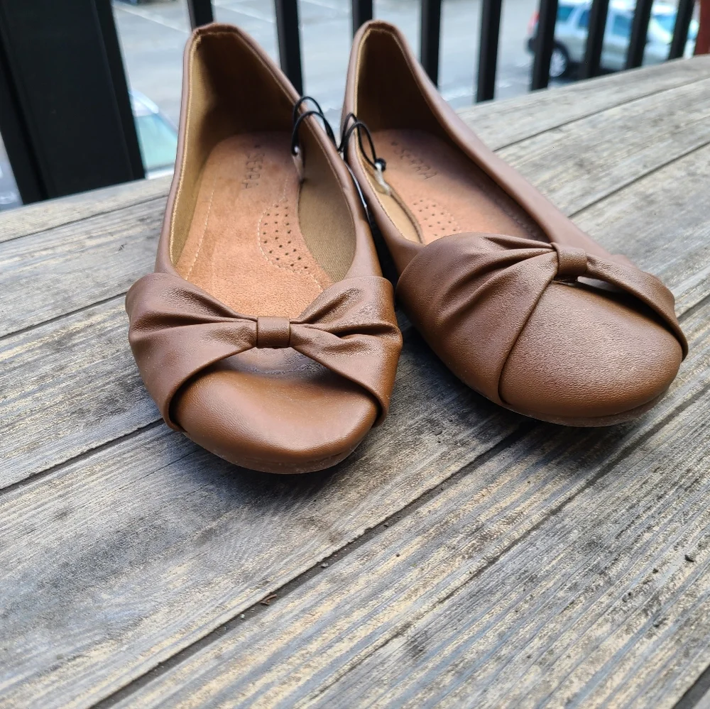 Serra Brown Ballet Flats